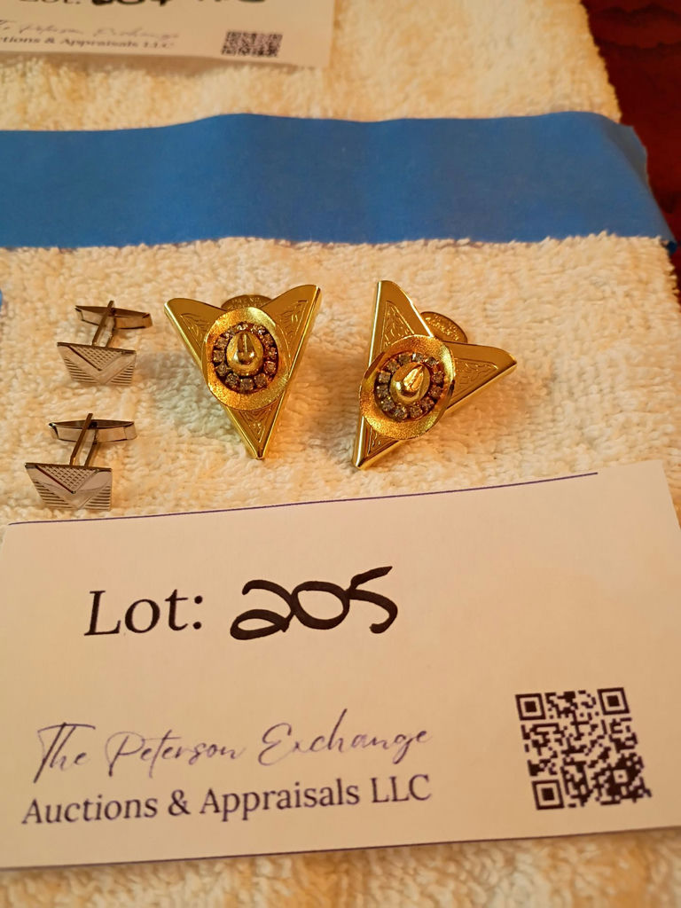 Two Pairs of Vintage Cufflinks - image 3 of 4