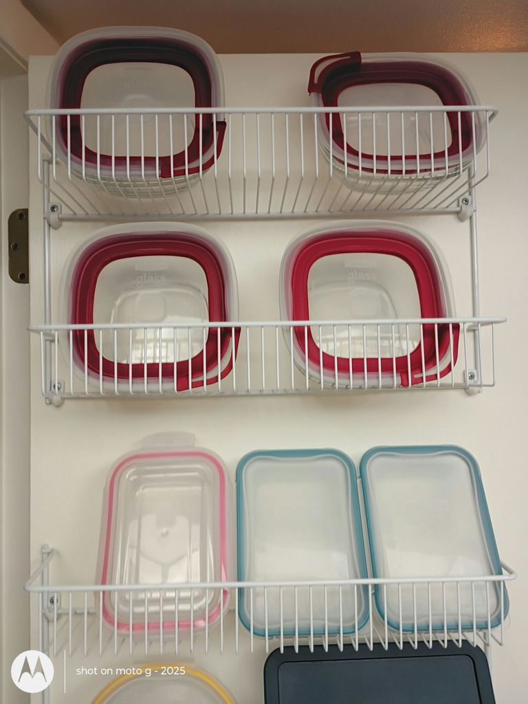 Assorted Glass Food Storage Containers and Lids - image 2 of 4