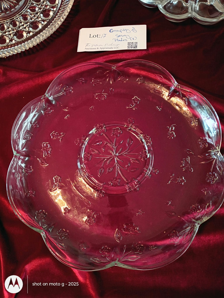 Set of Three Clear Glass Serving Platters - image 4 of 4