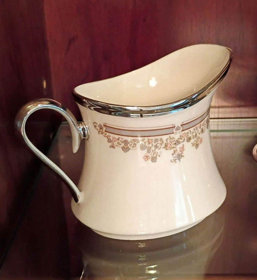 Porcelain Creamer, Gravy Boat with Underplate, and Covered Sugar Bowl - image 3 of 5