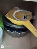 Assorted Kitchen Measuring and Baking Items - thumbnail 2 of 3
