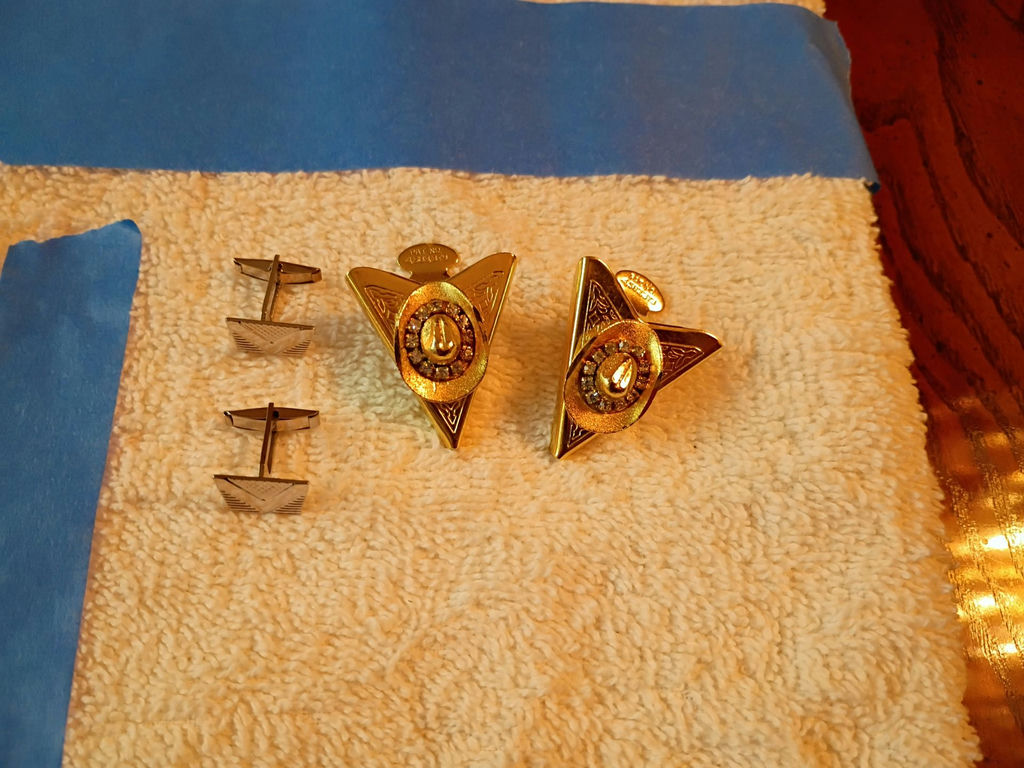 Two Pairs of Vintage Cufflinks - image 4 of 4