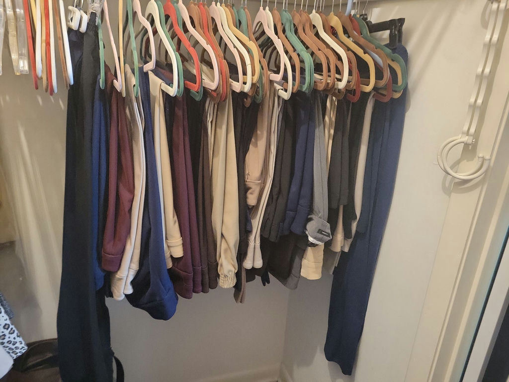 Assorted Women's Clothing and Jackets - image 9 of 18