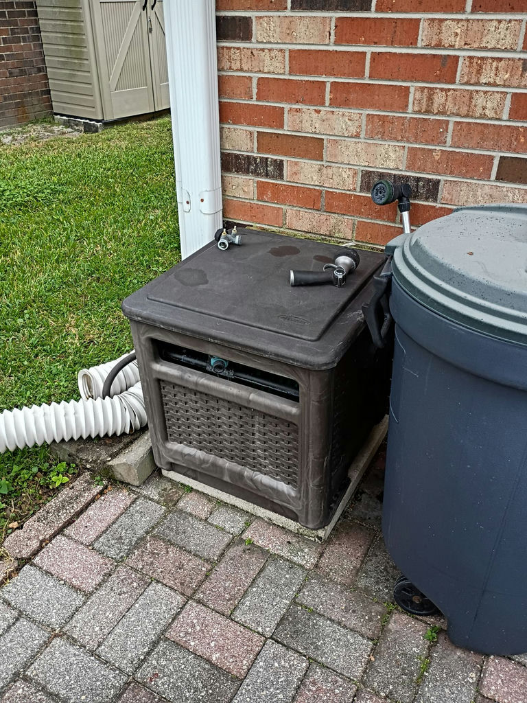 Garden Hoses, Hose Storage, Ladder, and Outdoor Decor - image 3 of 8