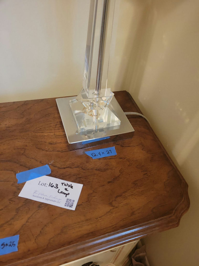 Nightstand and Table Lamp - image 3 of 8