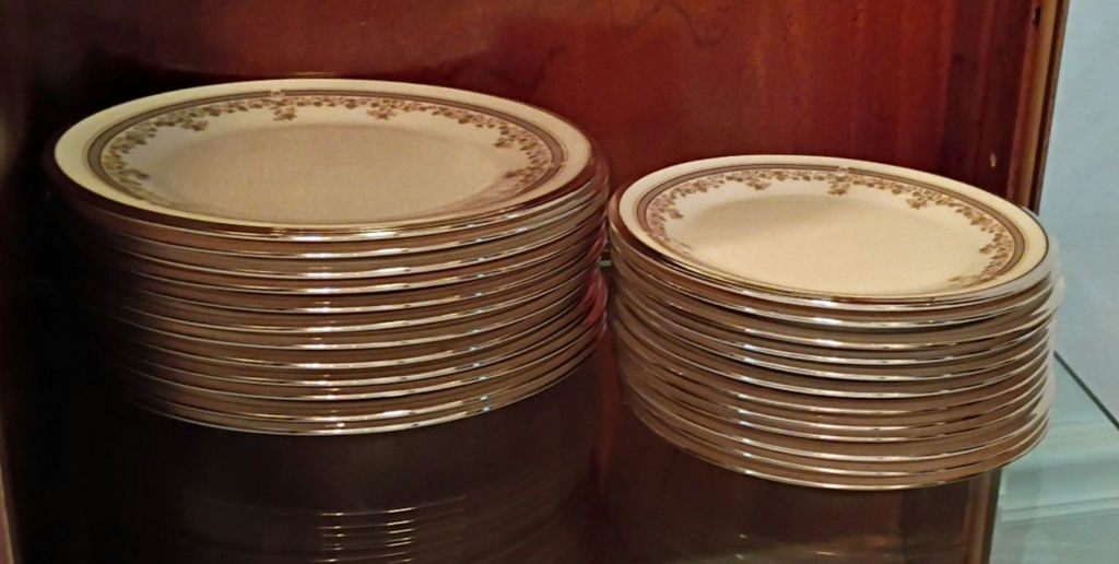 Lenox Lace Point Dinner and Salad Plates - image 1 of 4