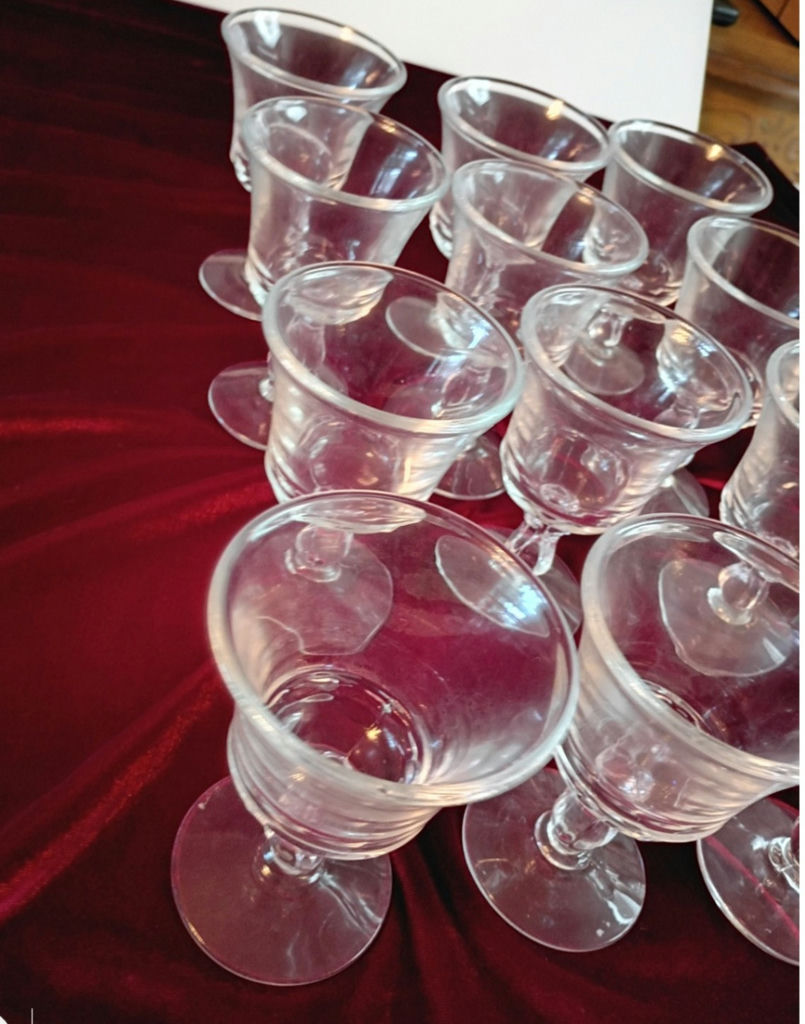 Set of 12 Fostoria Glass Goblets - image 4 of 5