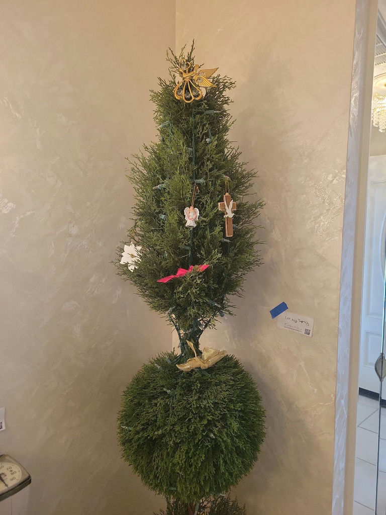 Decorative Topiary Tree in Urn Planter - image 4 of 5