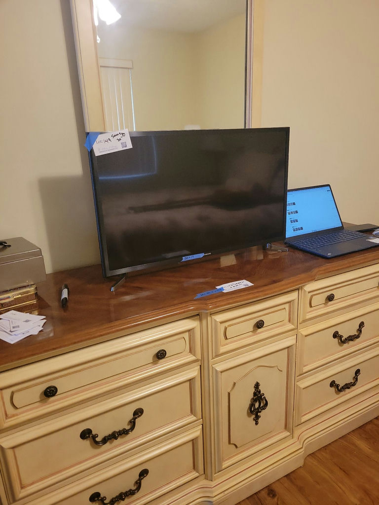 Samsung 30 Inch Flat Screen Television - image 1 of 3