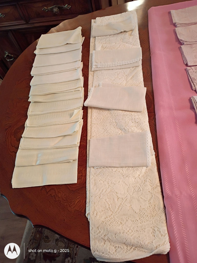 Assorted Table Linens, Placemats, and Decorative Doilies - image 18 of 18
