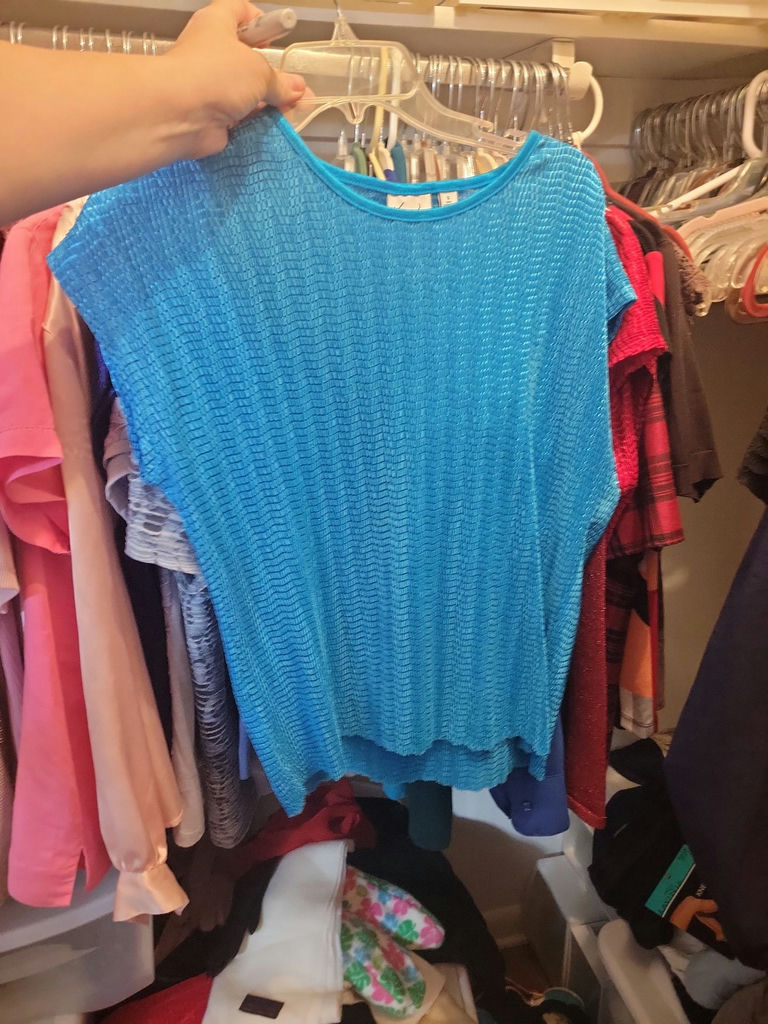 Assorted Women's Clothing and Jackets - image 5 of 18
