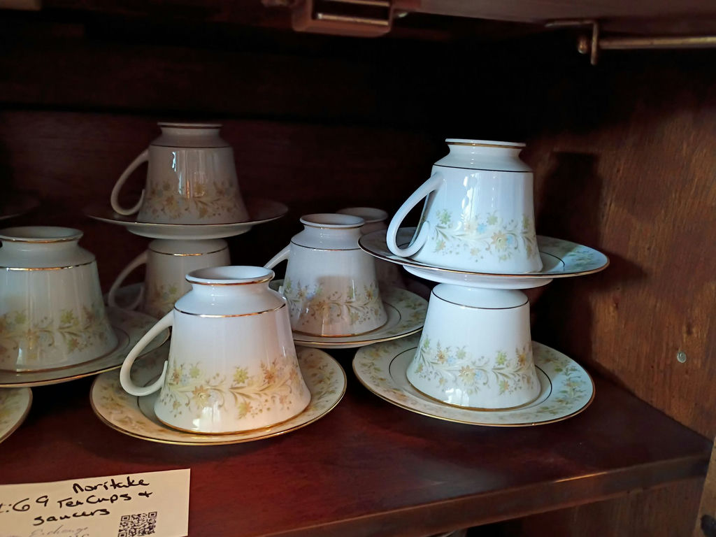 Noritake Contemporary Andorra Tea Cups and Saucers Set - image 4 of 6