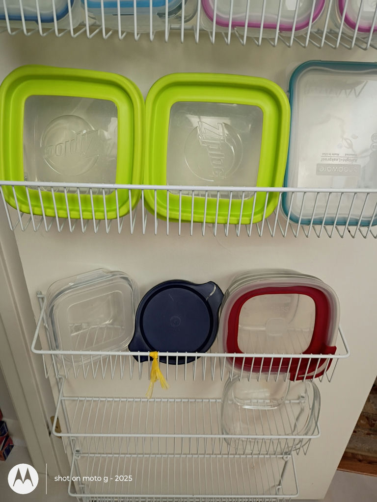 Assorted Glass Food Storage Containers and Lids - image 4 of 4
