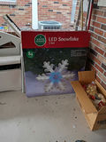 Holiday Light Decorations and Christmas Ornaments - thumbnail 4 of 4