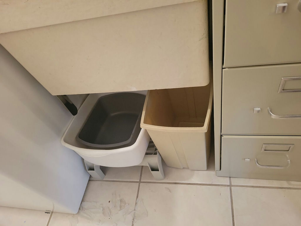 Plastic Waste Bins and Filing Cabinet - image 1 of 1