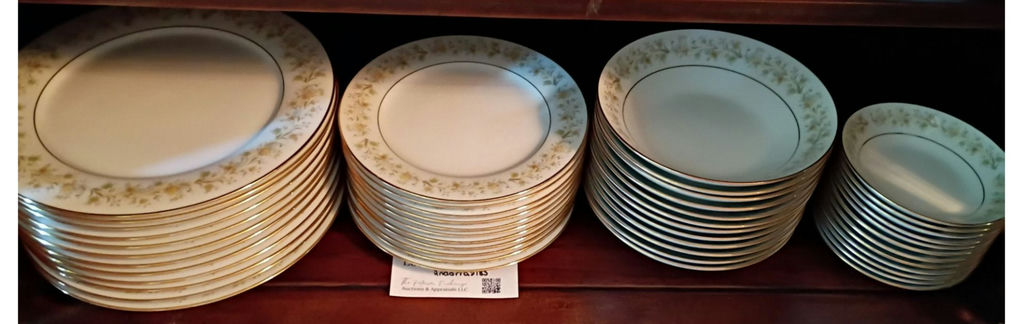 Contemporary Noritake Andorra China Dinnerware Set - image 1 of 7