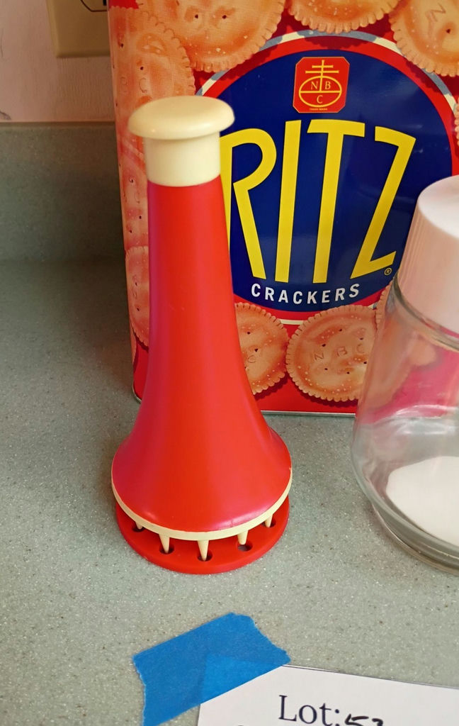 Ritz Crackers Tin and Retro Kitchen Gadgets - image 2 of 4