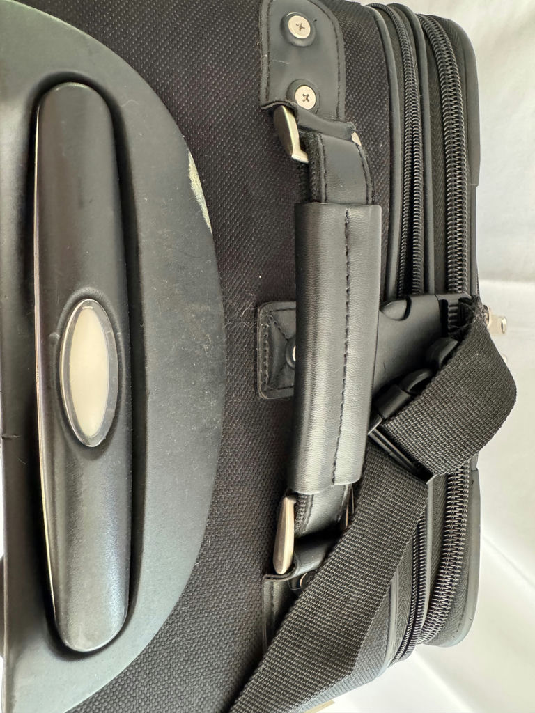 Luggage and Luggage Tote - image 10 of 12