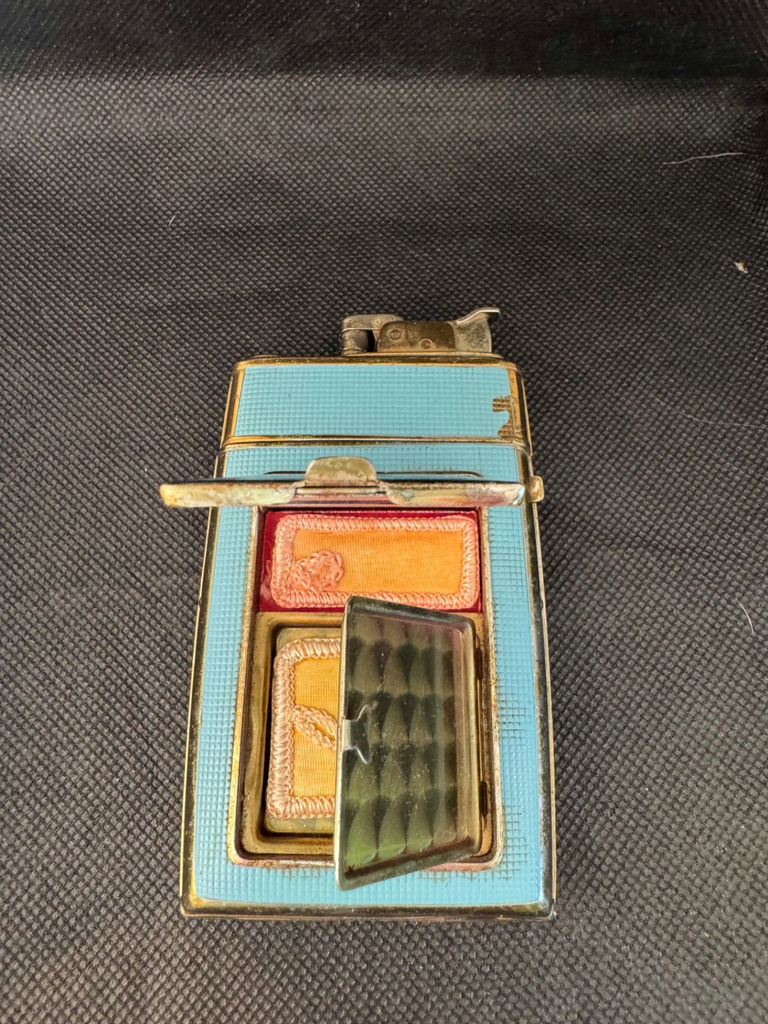 Vintage Timepieces & Keepsakes Collection - image 5 of 6