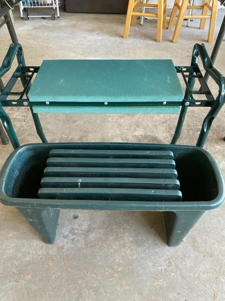 Gardening Tools, Gloves, Knee Pads and Benches - image 2 of 6