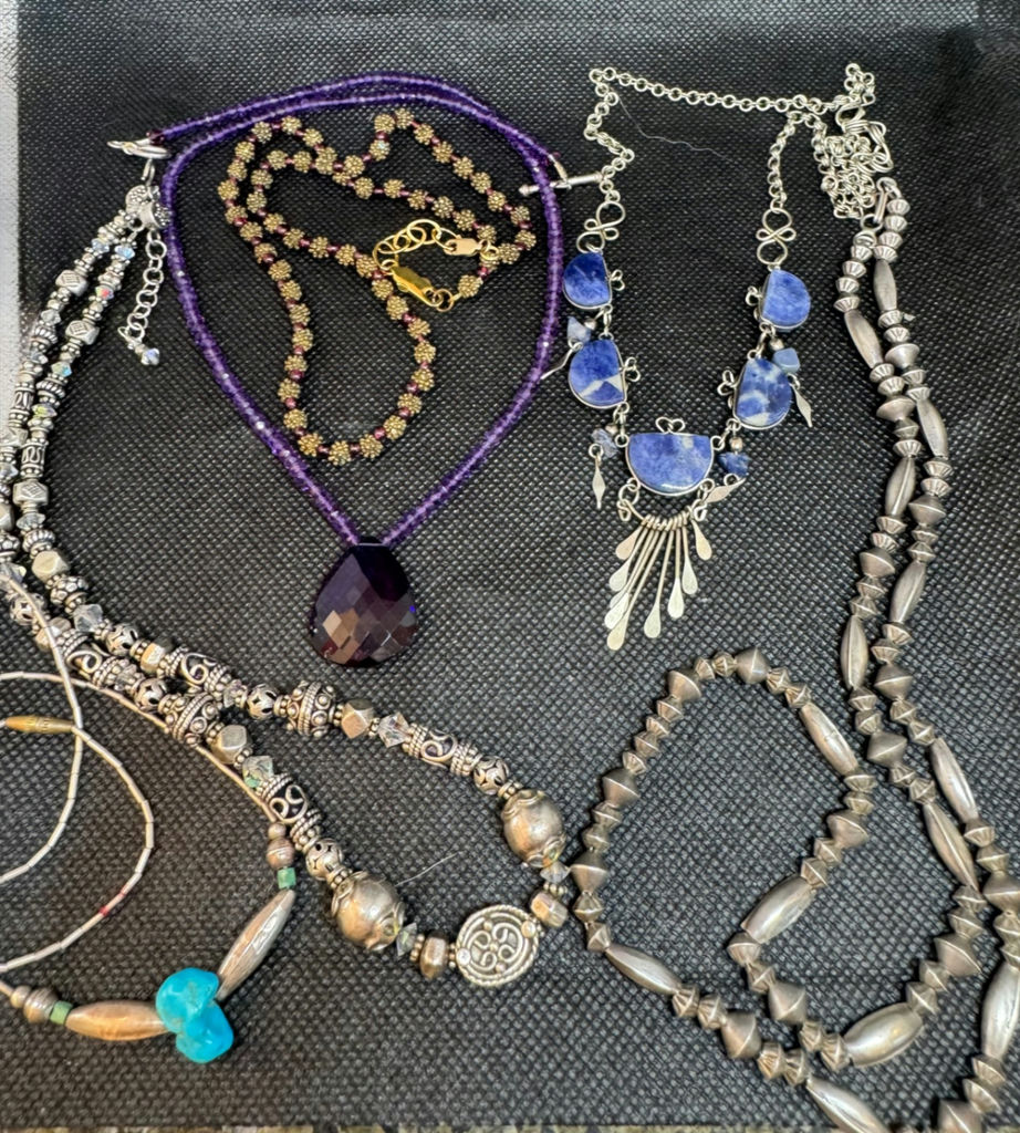 Assorted jewelry collection with pendants and beads - image 7 of 11