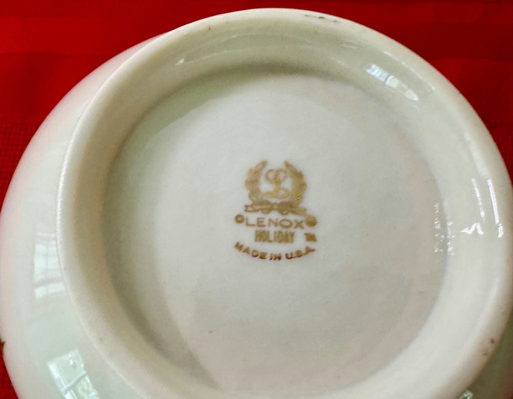 Vintage Mid-Century Ceramic Lenox & Porcelain Holiday Decor - image 9 of 9