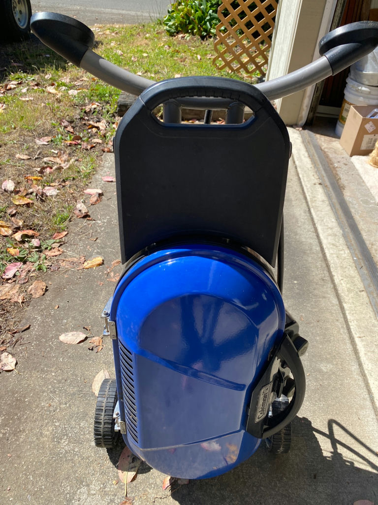 Portable Gas Grill on Cart and Tanks - image 6 of 7