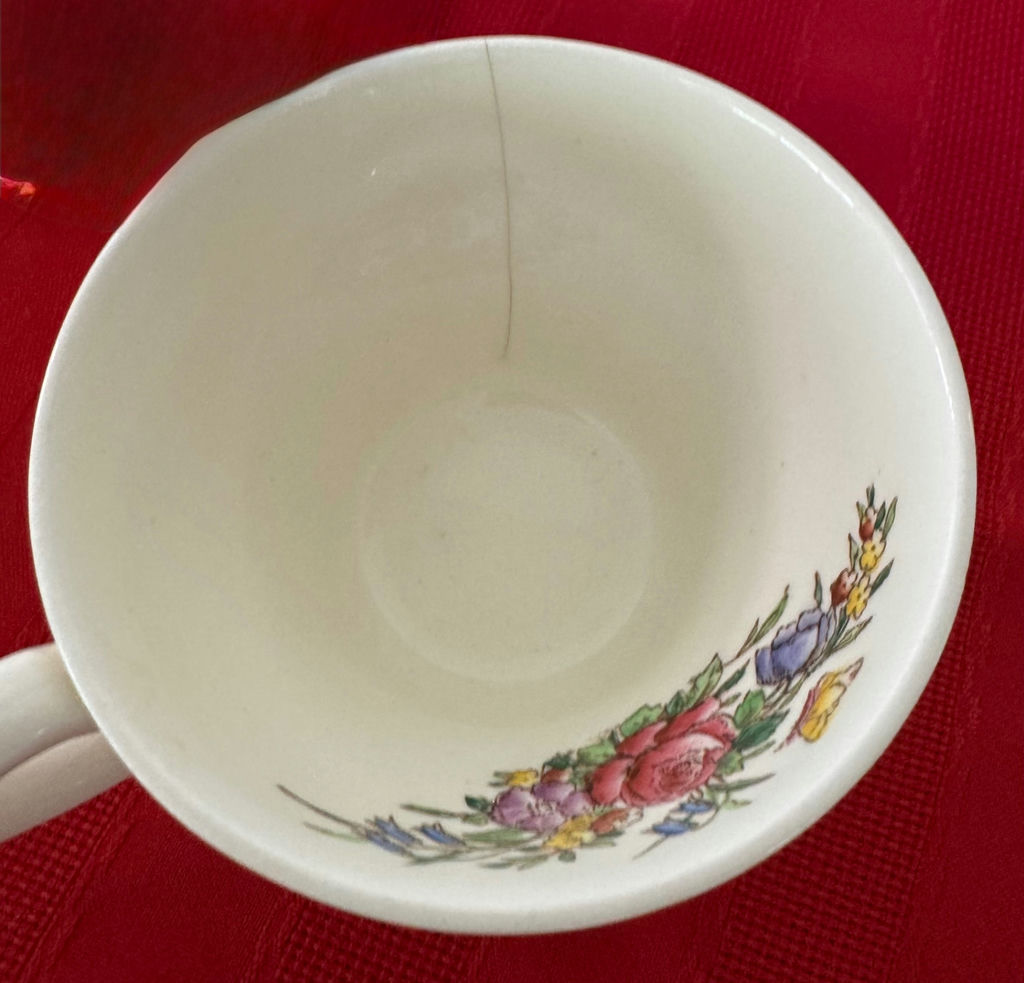 Rare Wedgewood "Tintern" Wellesley Tea & Coffee Service  - image 15 of 17