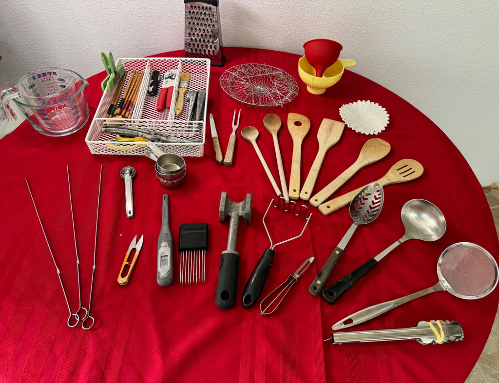 Kitchen Gadgets and Utensils Lot - image 1 of 5