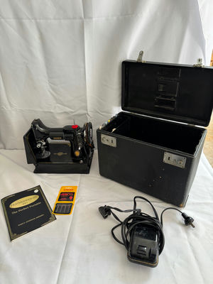 Vintage Singer Featherweight 221 Sewing Machine with Original Case - Image 1 of 10