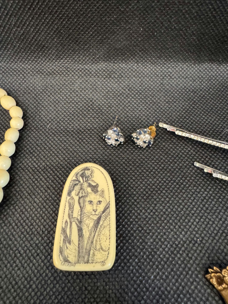 Vintage Jewelry - image 4 of 5