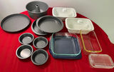 Bakeware Lot - thumbnail 1 of 3