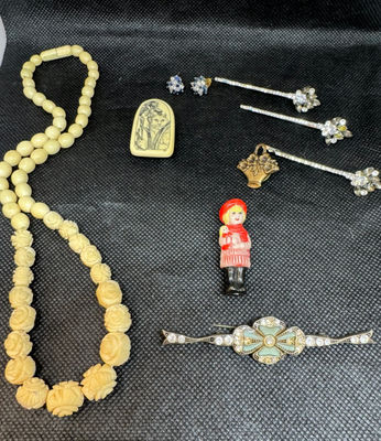 Vintage Jewelry  - Image 1 of 5