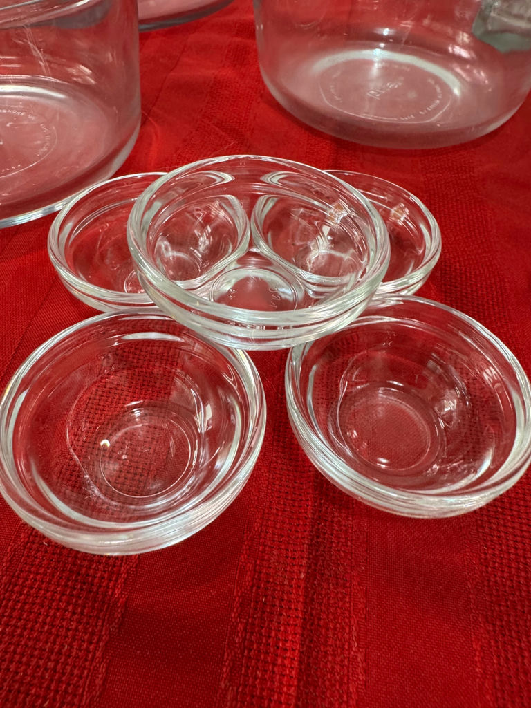 Mixed Kitchen Glassware items - image 6 of 6