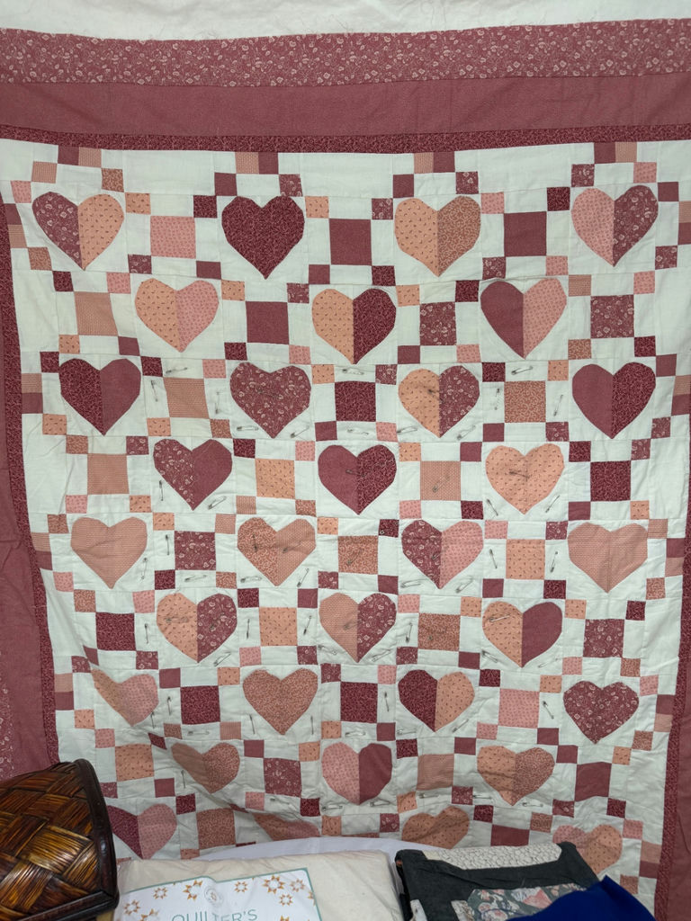 Heart-themed quilt fabrics and quilting supplies - image 6 of 7
