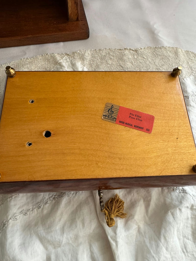 Charming Cottage Decor, Vintage Tablecloth, and Music Box Bundle - image 6 of 7