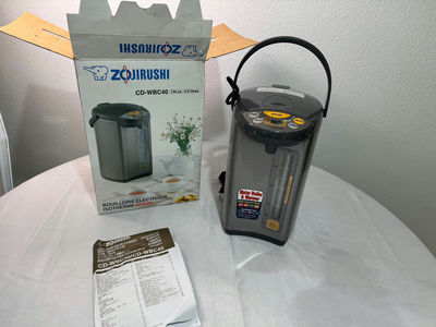 Zojirushi CD-WBC40 Electric Water Boiler and Warmer with Box and Manual - Image 1 of 3