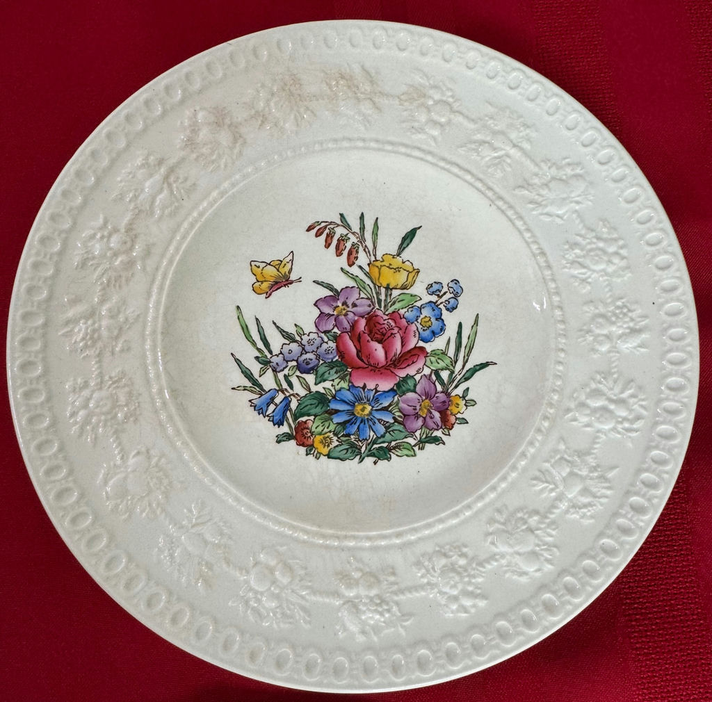 Rare Wedgewood "Tintern" Wellesley Tea & Coffee Service - image 9 of 17