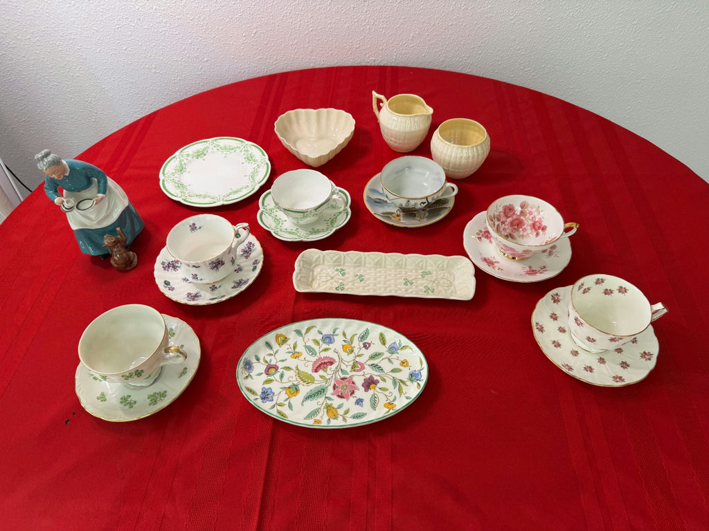 Vintage English & Irish Fine Porcelain Tea Set - image 1 of 16