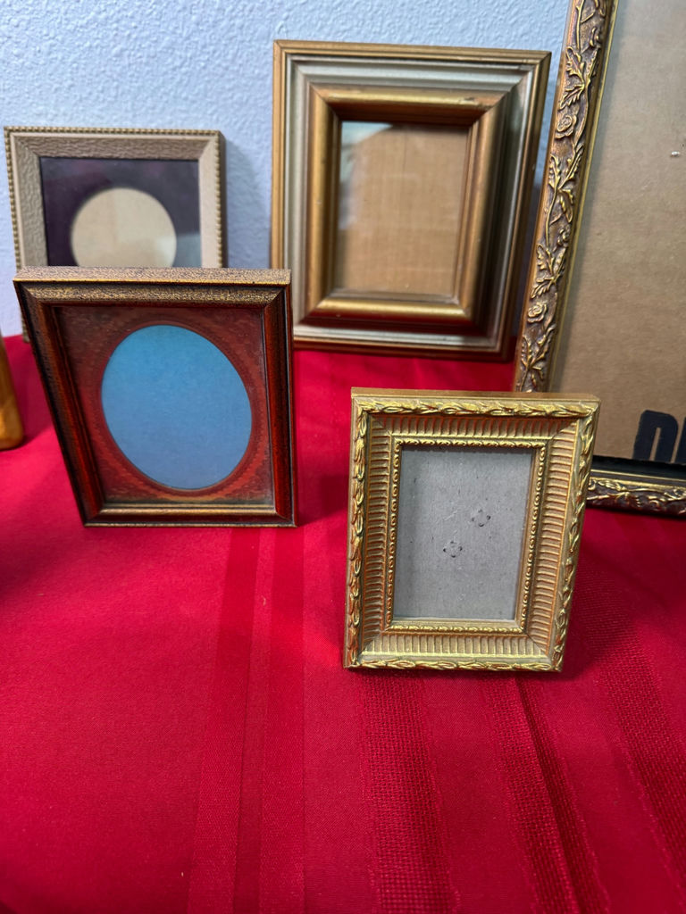 Various Picture Frames - image 3 of 3