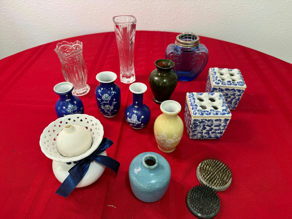 Floral Arranging and Bud Vase Collection - image 1 of 3