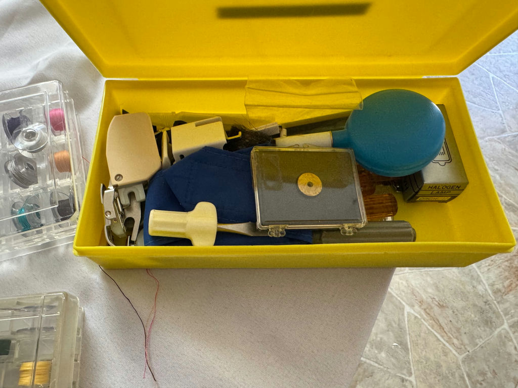 Memory Craft sewing machines with accessories - image 11 of 15