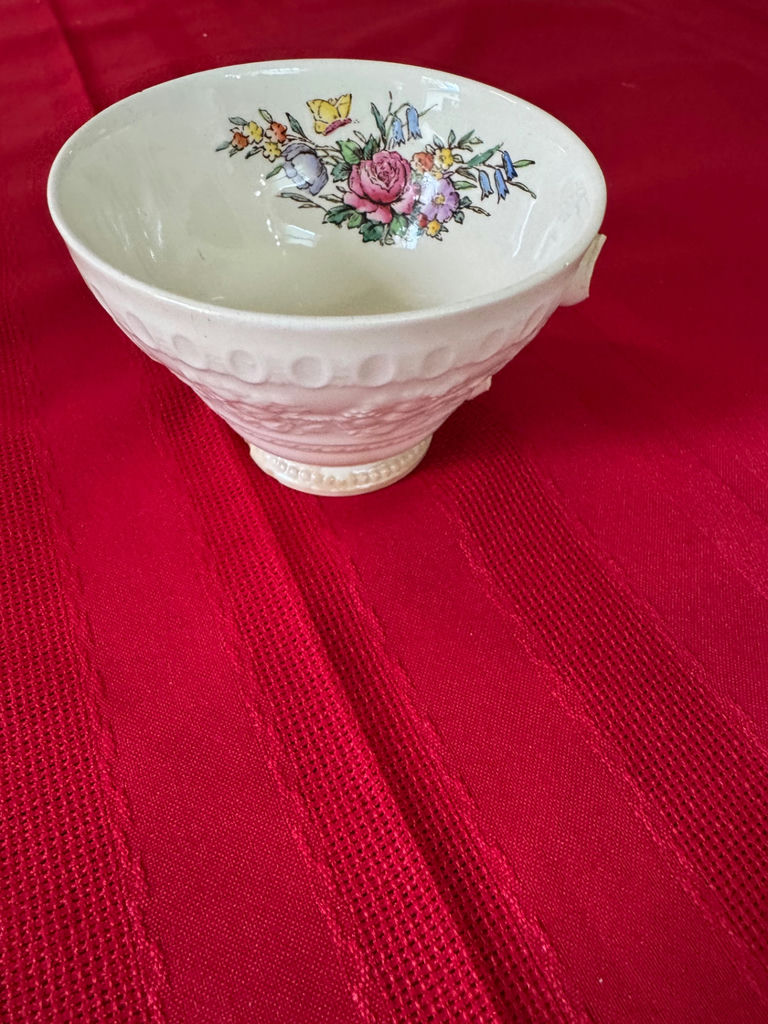 Rare Wedgewood "Tintern" Wellesley Tea & Coffee Service  - image 16 of 17