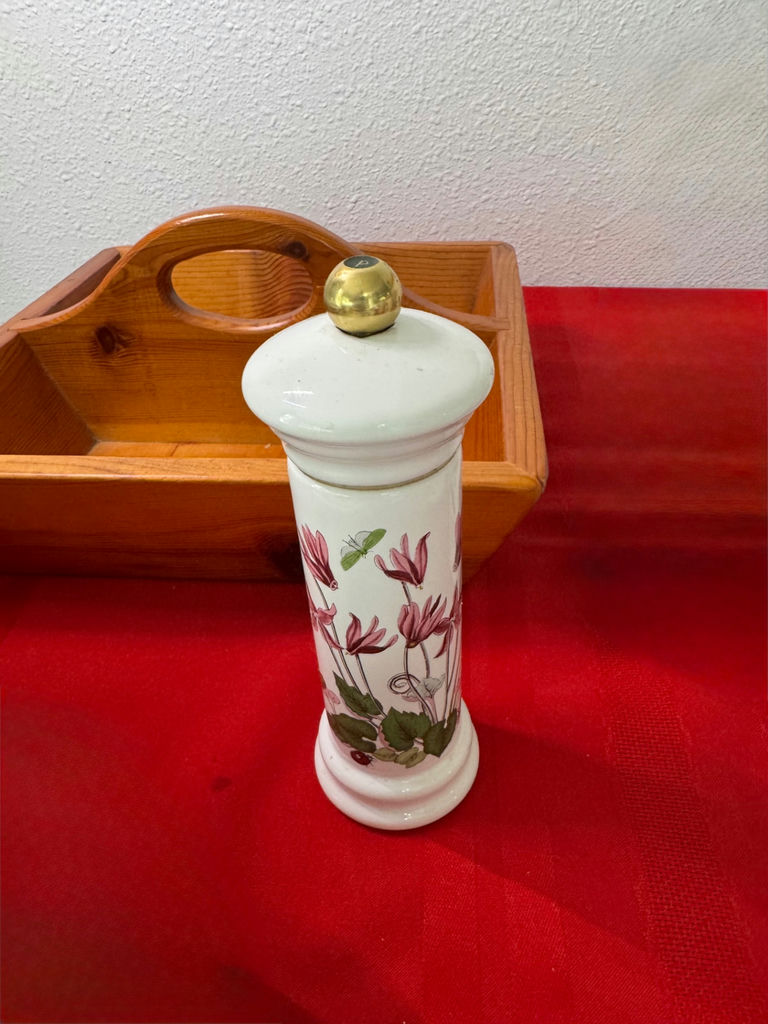 Portmeirion "Botanic Garden" Earthenware & Serving Set - image 3 of 11