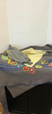 Scouts Canada Wolf Cubs Sweater and Blanket - Image 1 of 13