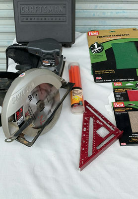 Power tools and sanding supplies - Image 1 of 7