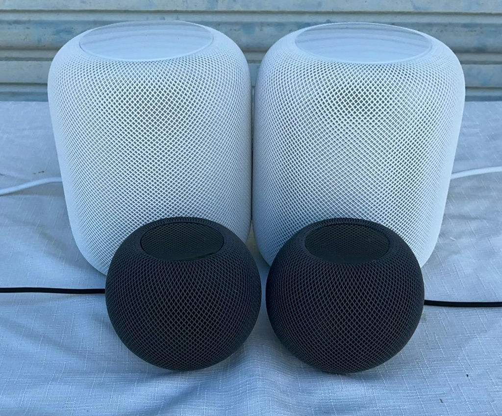 Apple HomePod Speakers - image 1 of 4