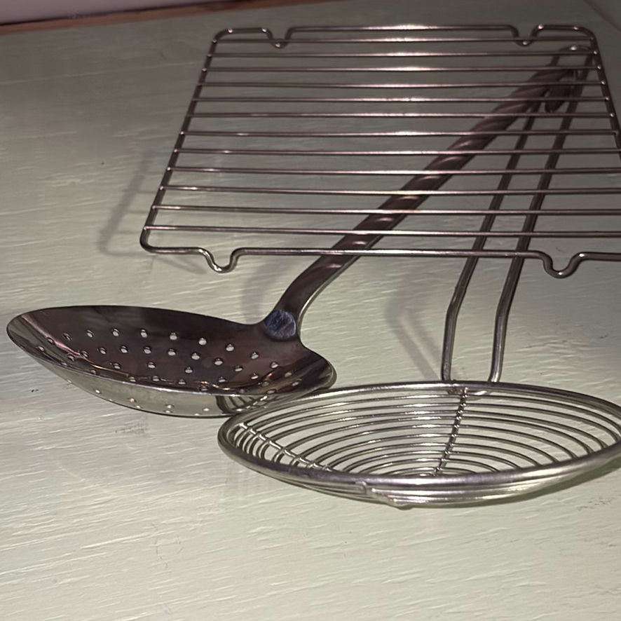 Carving utensil Block Set and some Kitchen Utensils - image 3 of 4