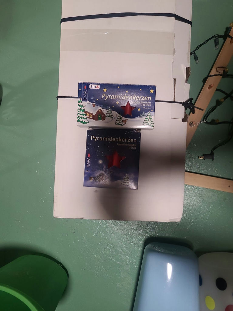 Christmas Decorations and Nutcracker Figures - image 5 of 5