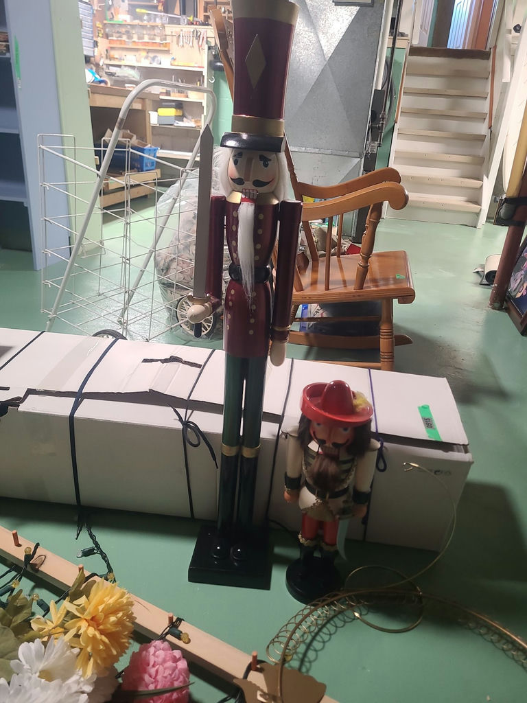 Christmas Decorations and Nutcracker Figures - image 3 of 5